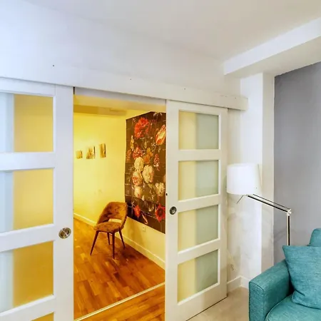 Moderne Et Elegant A 5 - 4p